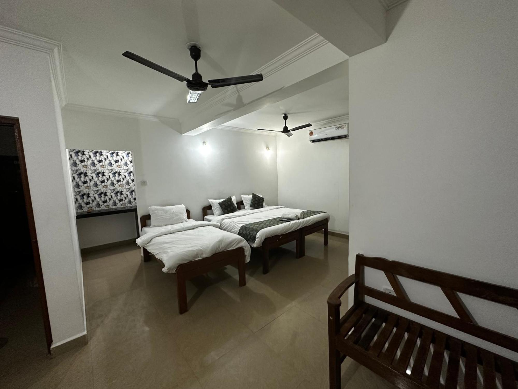 Baga Seafinity Hotel Ngoại thất bức ảnh